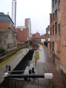 Ein Kanal unweit von Hatters Hostel.